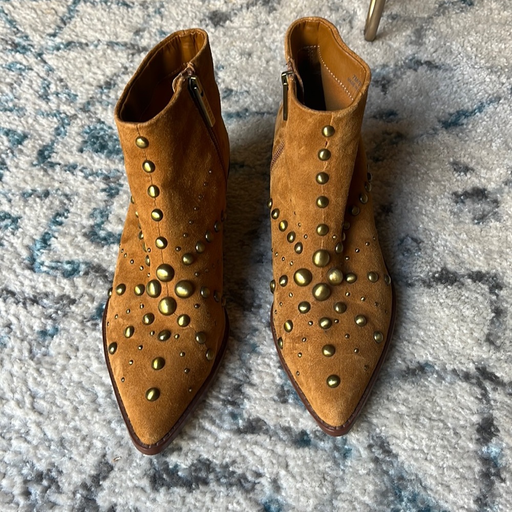 1.State Cognac Suede/Nubuck Leather Studded Ankle Boot